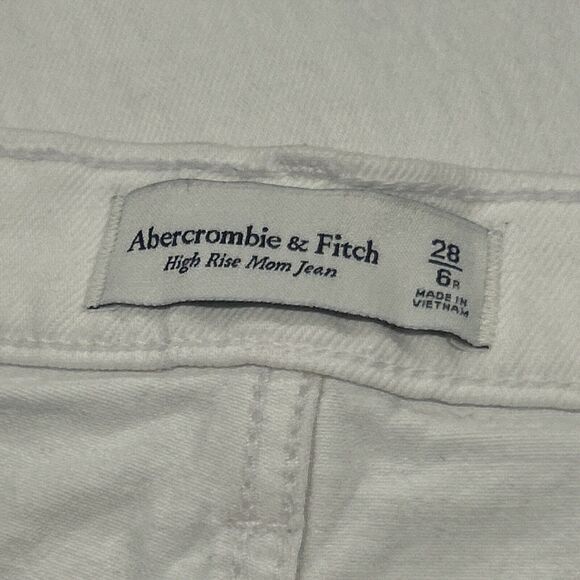 Abercrombie & Fitch Jeans Women’s Size 28/6 White The Mom High Rise Distressed - Picture 2 of 7